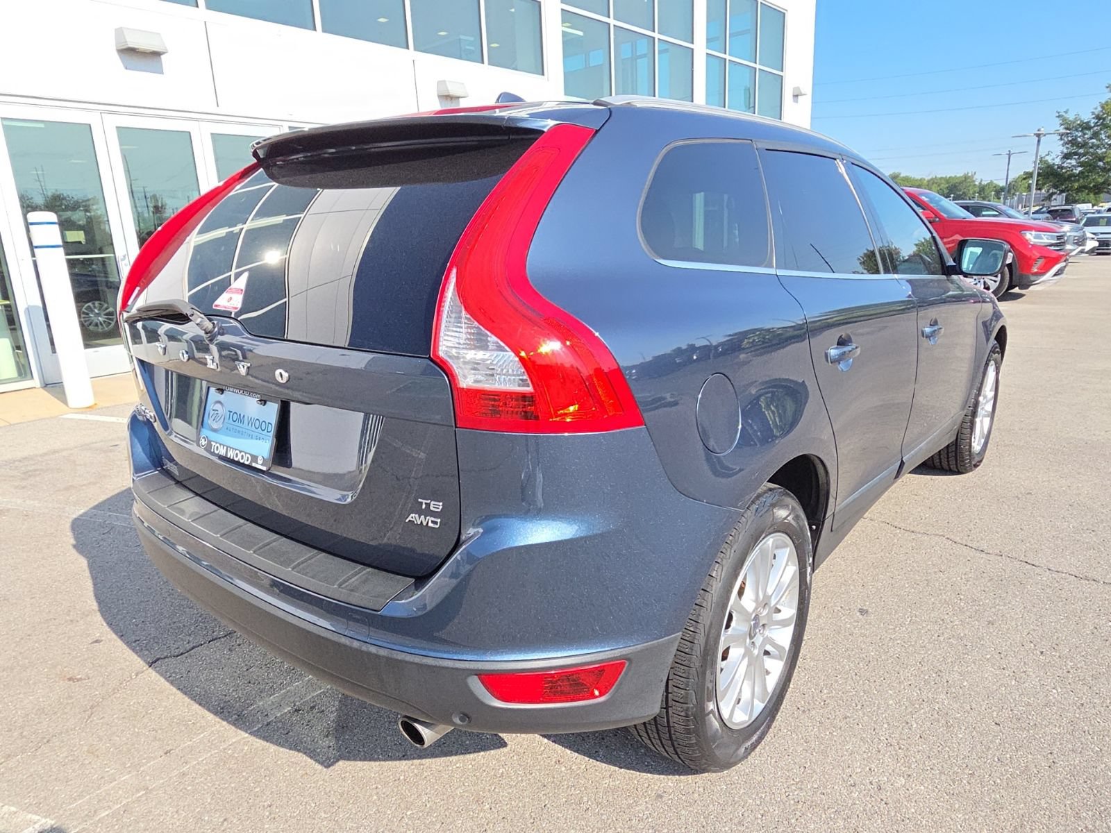 Used 2010 Volvo XC60 T6 AWD/4WD image 7