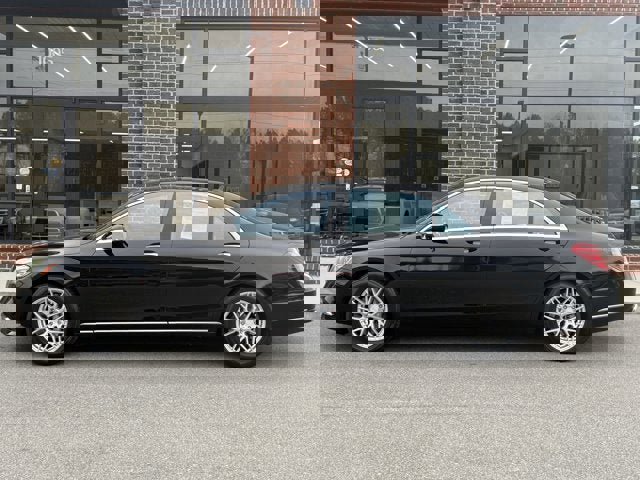 Used 2020 Mercedes-Benz S 450 Sedan image 3