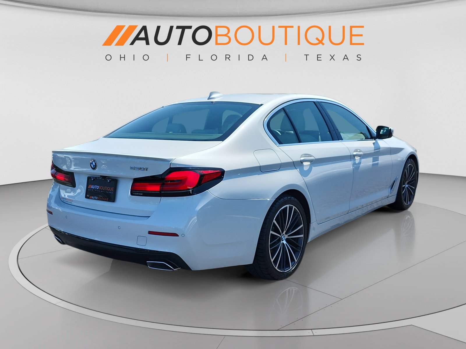 Used 2021 BMW 530i w/ Premium Package RWD image 5