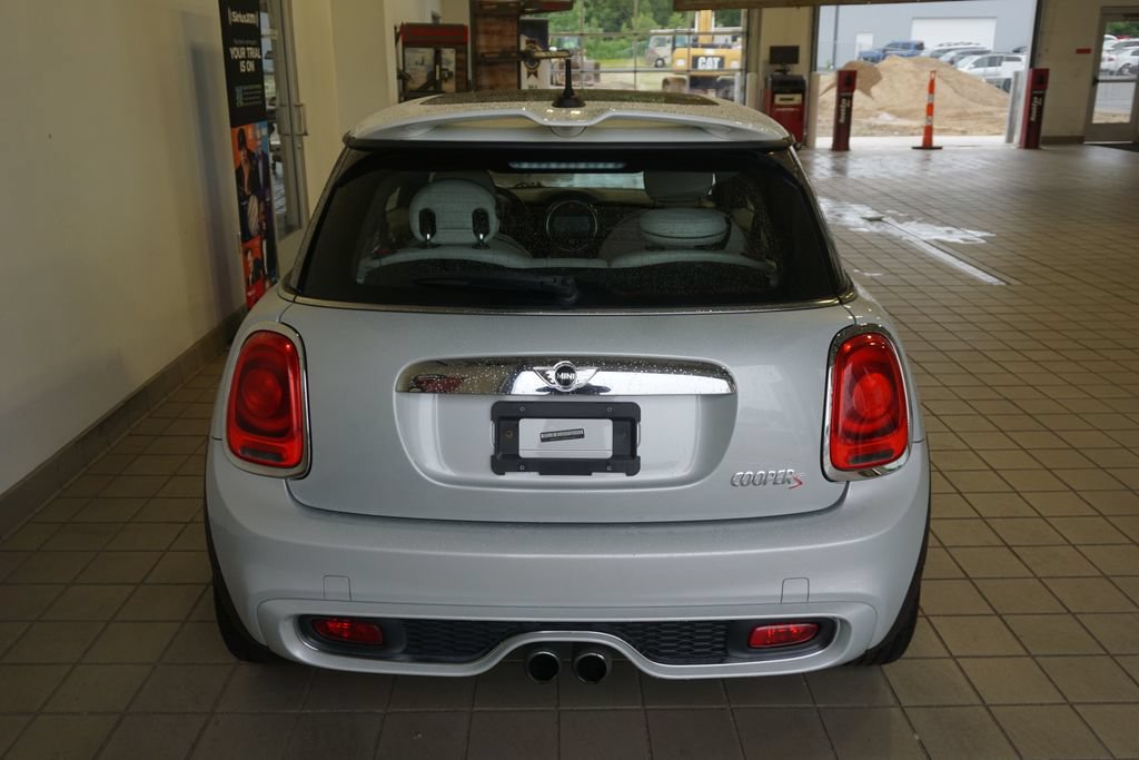 Used 2017 MINI Cooper S FWD image 13