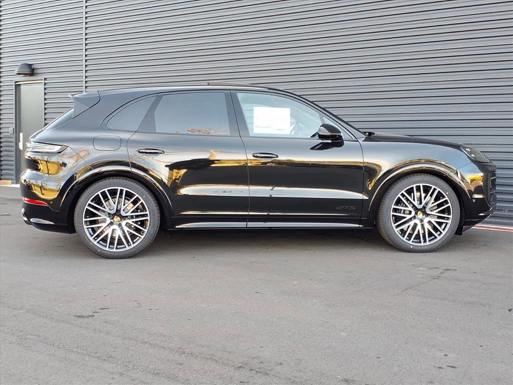 New 2026 Porsche Cayenne GTS image 28