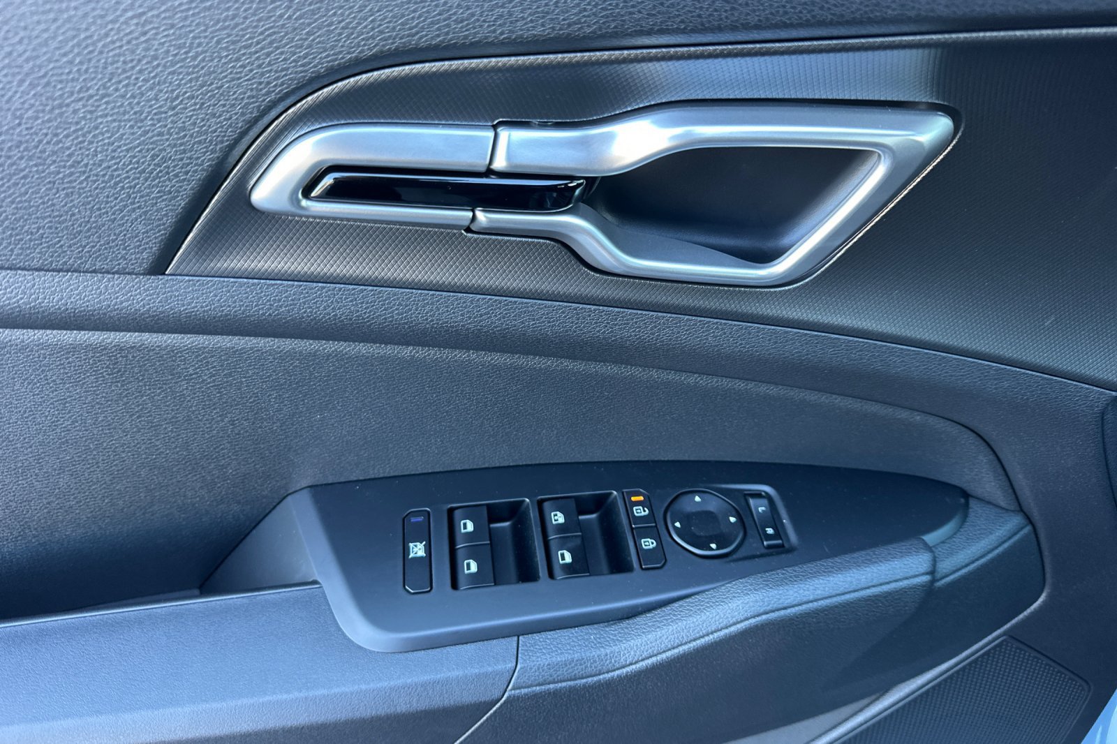 New 2027 Kia Sportage S FWD image 11