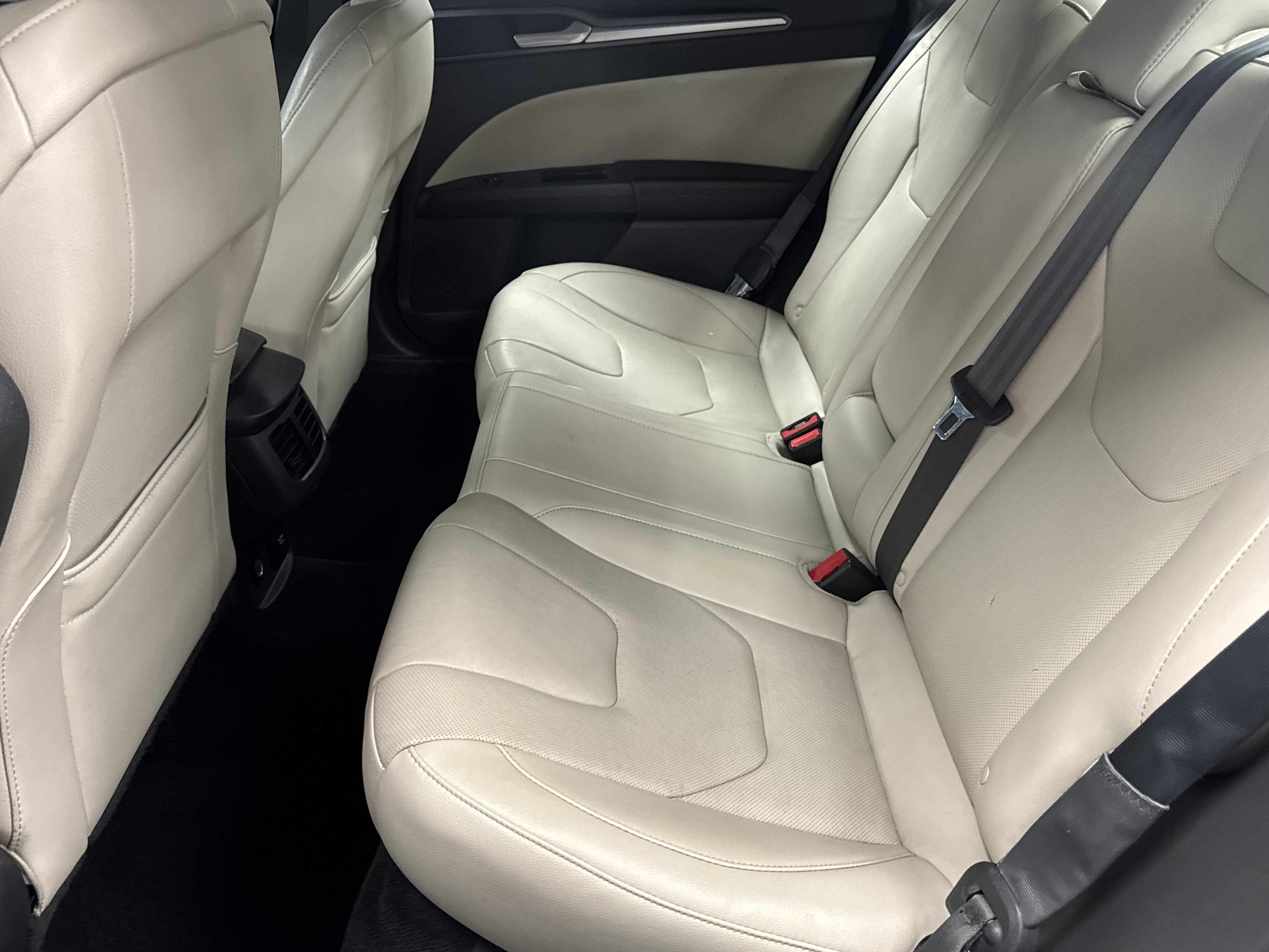 Used 2015 Ford Fusion Energi Titanium w/ Driver Assist Package image 10