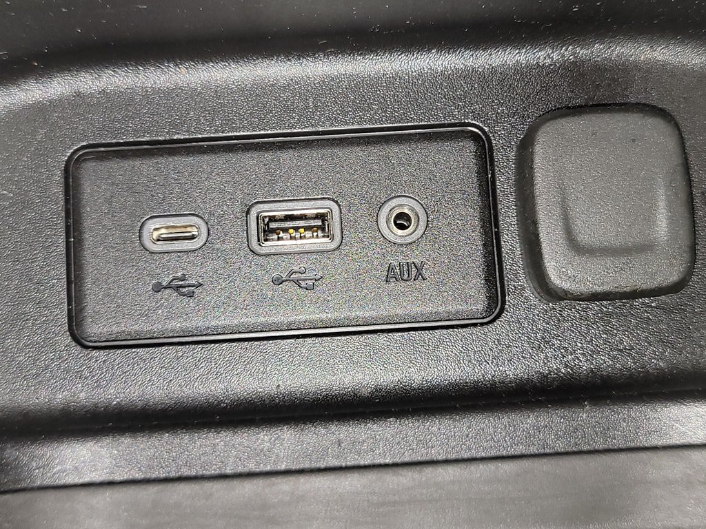 Used 2019 Chevrolet Equinox LT FWD image 23