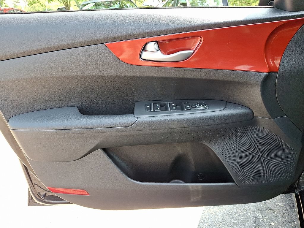 Used 2023 Kia Forte LXS FWD image 12