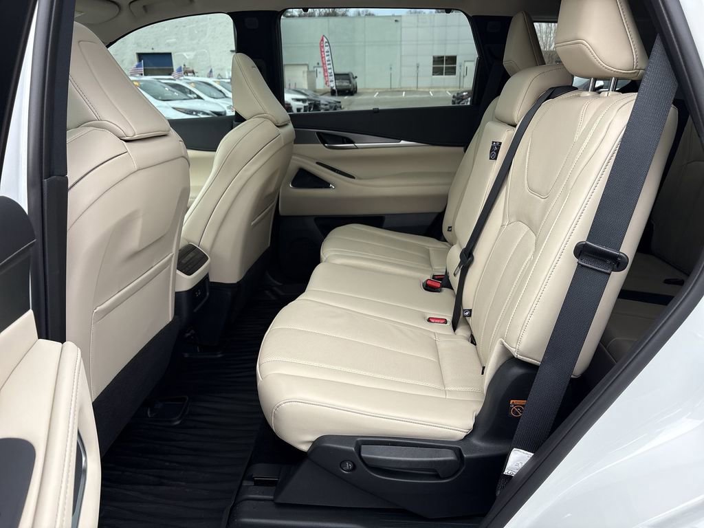 Used 2025 INFINITI QX60 Luxe image 29