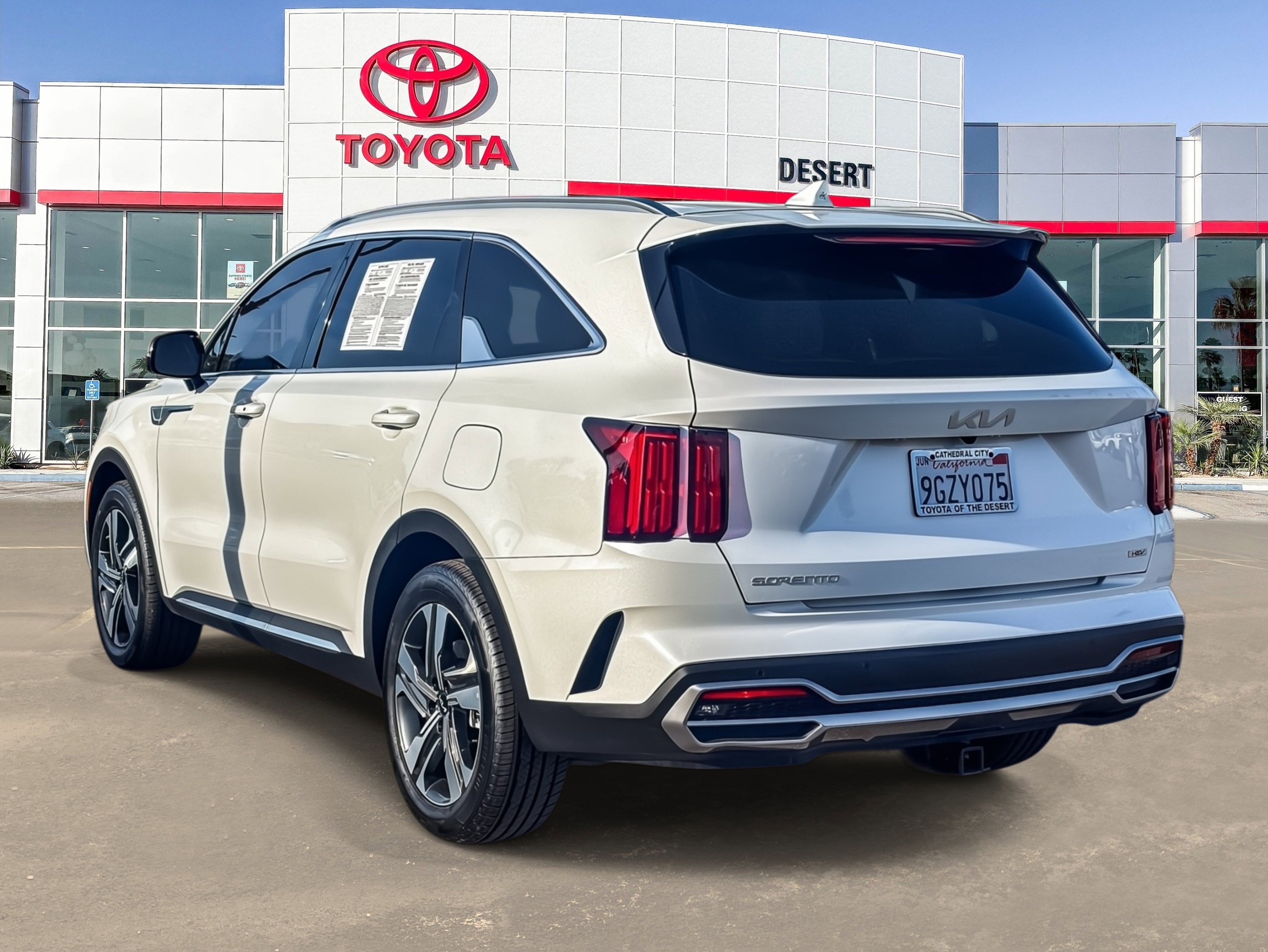 Used 2023 Kia Sorento SX Prestige image 5