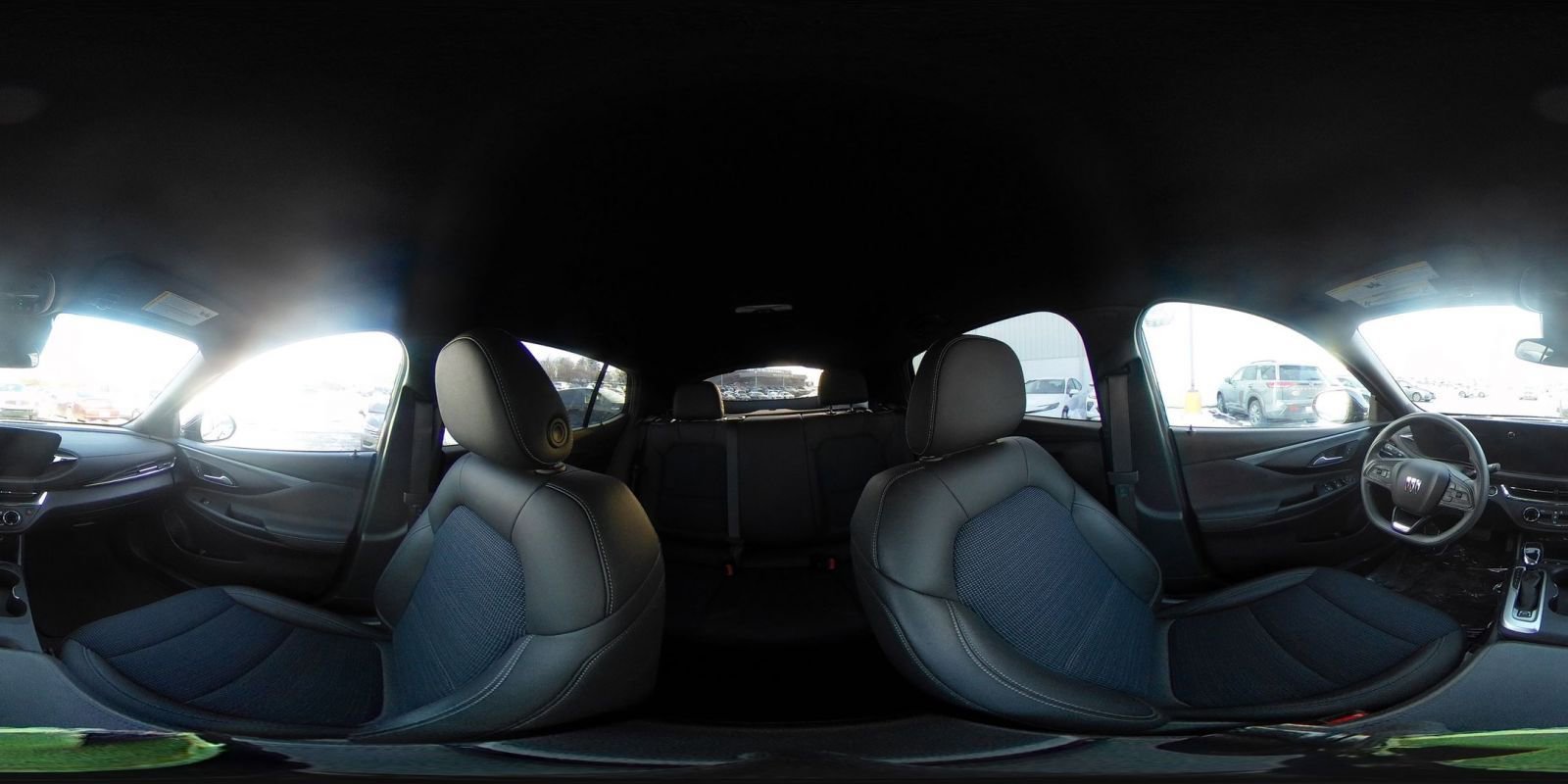 Used 2025 Buick Envista Preferred image 40