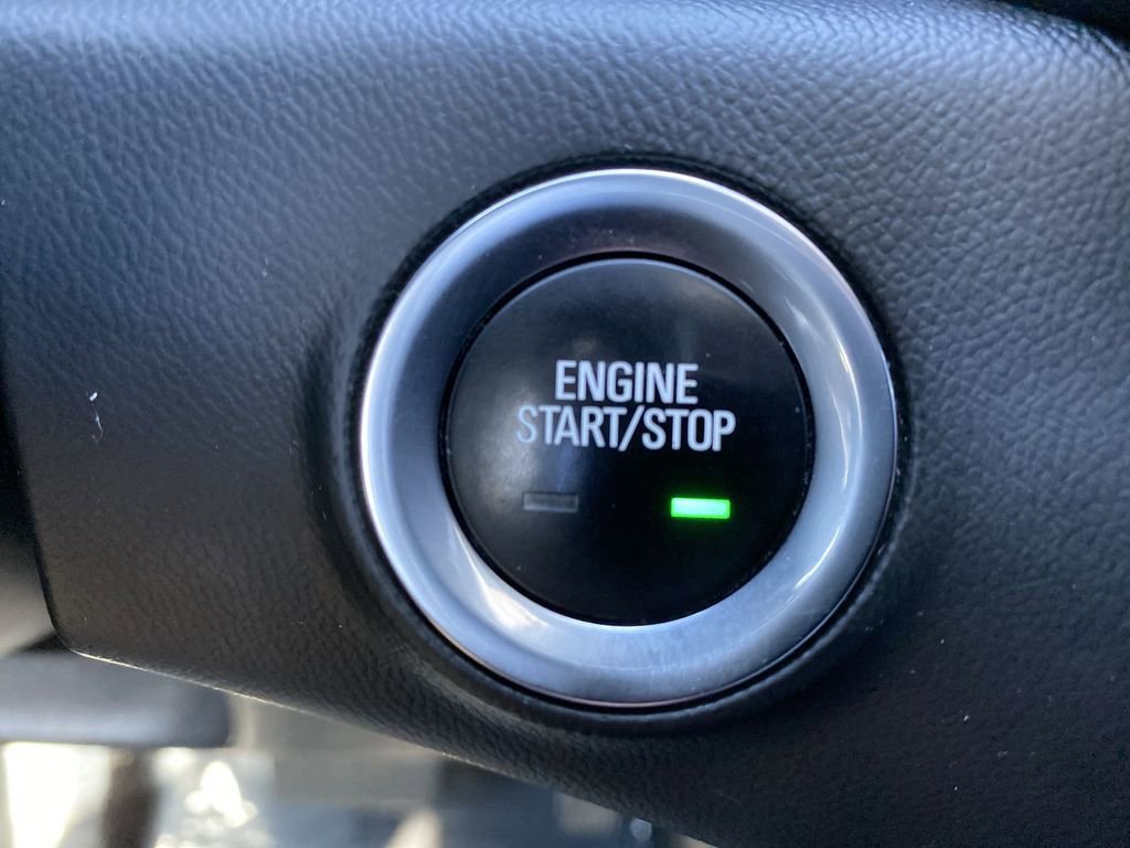 Used 2021 GMC Terrain SLE w/ LPO, Floor Liner Package image 16