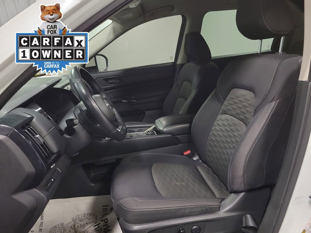 Used 2023 Nissan Pathfinder SV image 13
