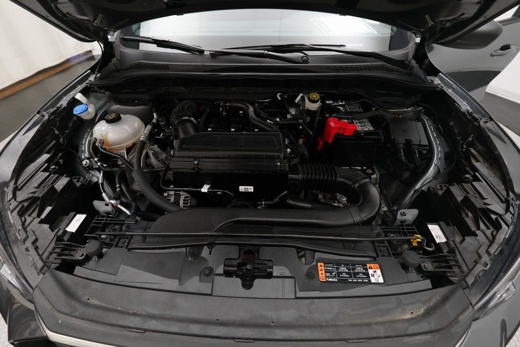 Used 2025 Ford Escape ST-Line image 3