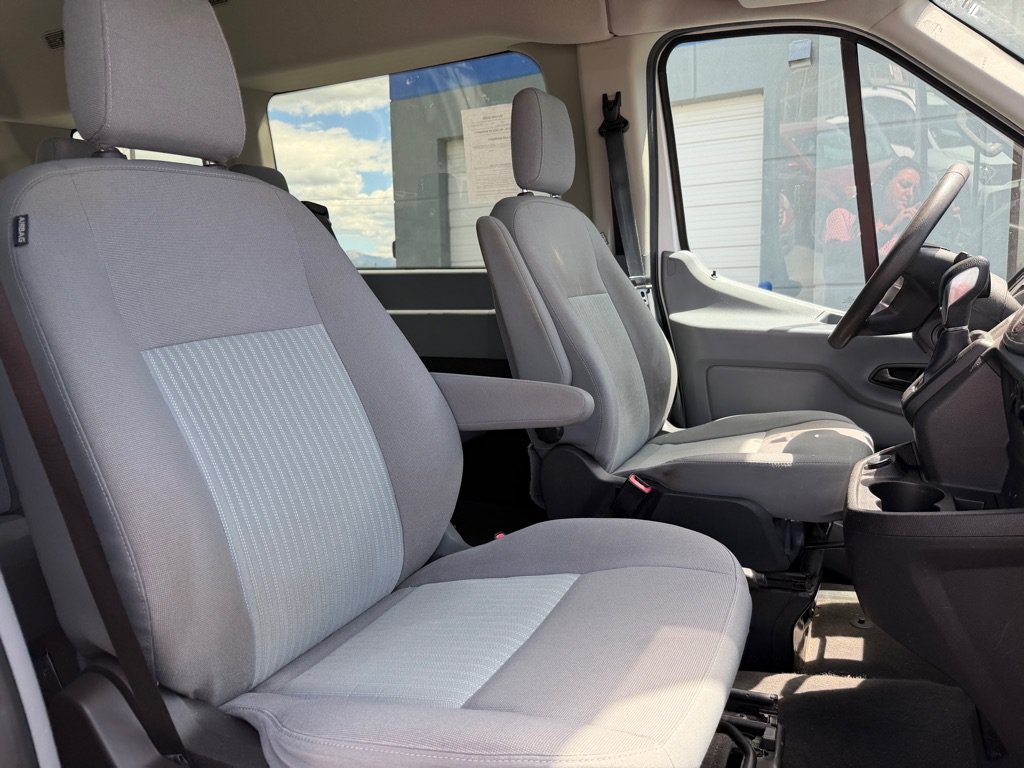 Used 2017 Ford Transit 150 XLT RWD image 22