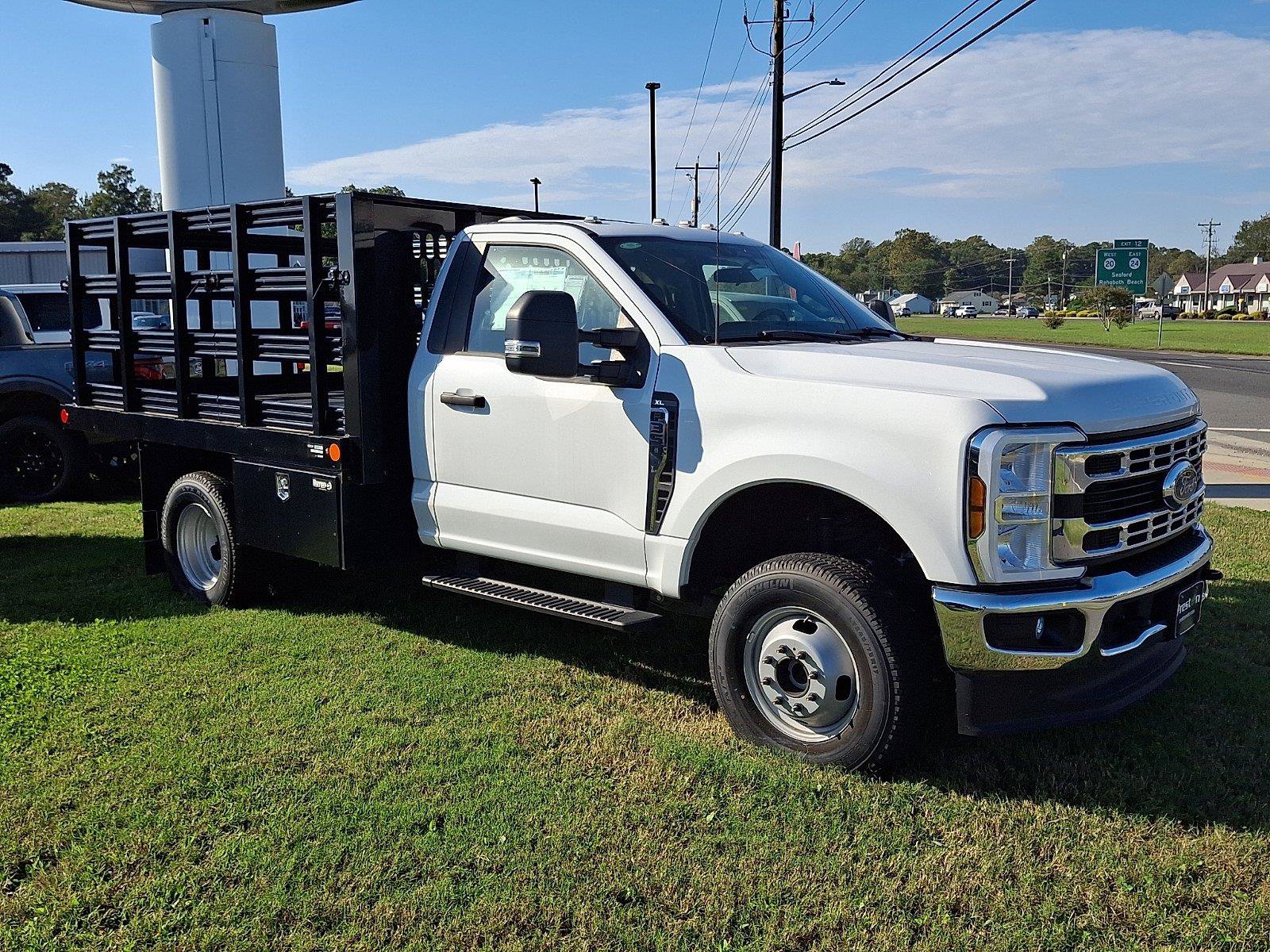 New 2024 Ford F350 XL w/ Snow Plow Prep Package AWD/4WD image 15