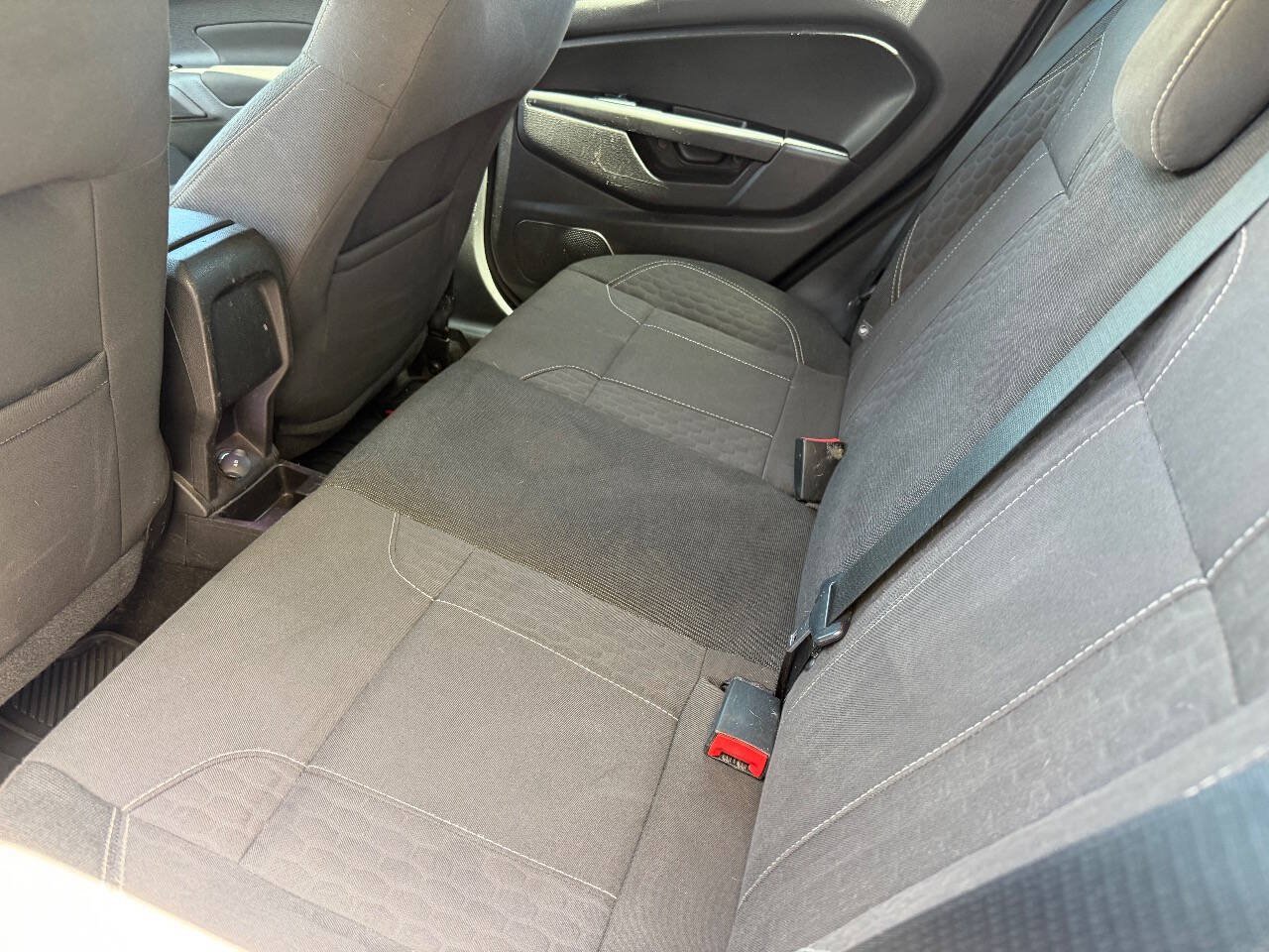 Used 2016 Ford Fiesta ST FWD image 11