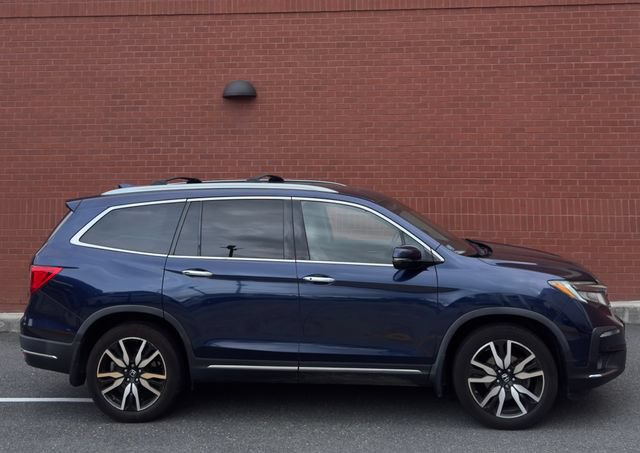Used 2019 Honda Pilot Touring image 2