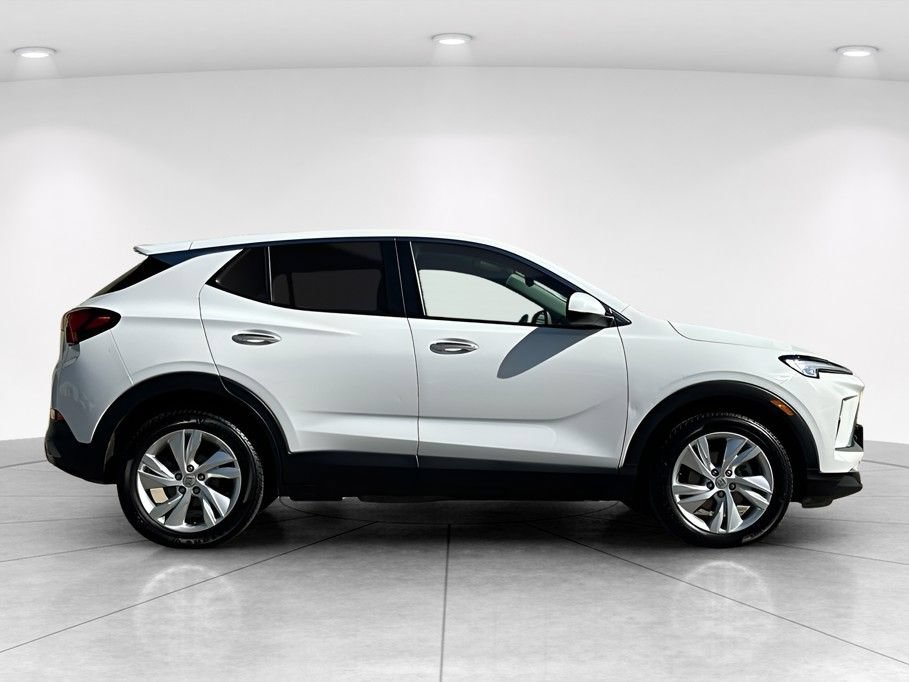 Used 2024 Buick Encore GX Preferred FWD image 7