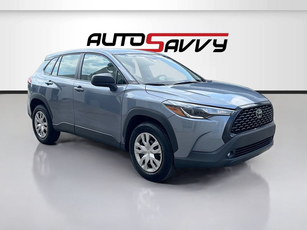 Used 2025 Toyota Corolla Cross L FWD image 1