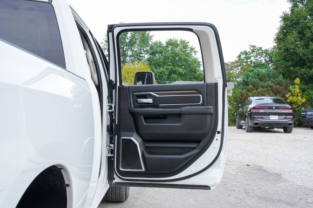 Used 2024 RAM 2500 Laramie w/ Safety Group AWD/4WD image 38