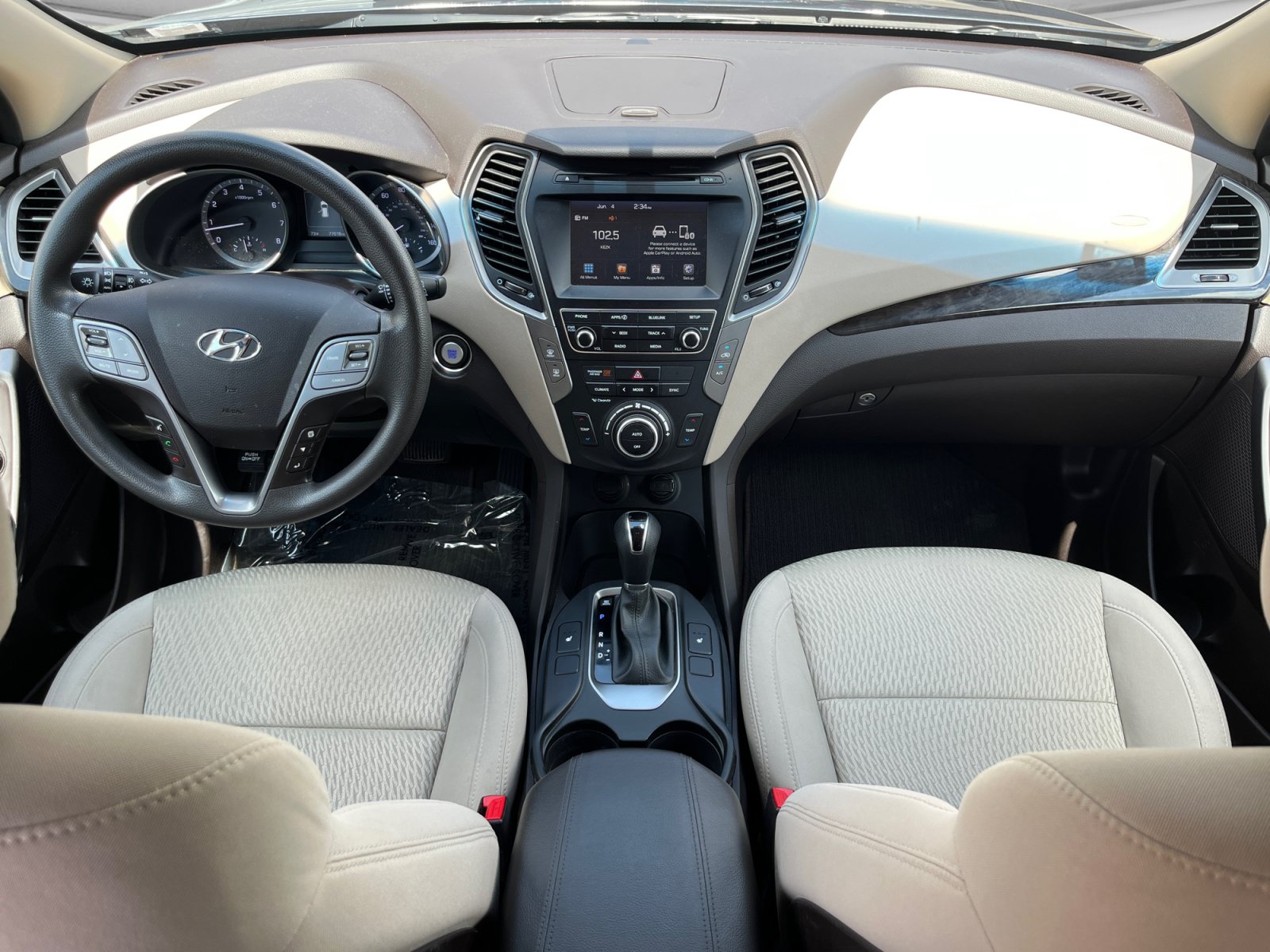 Used 2018 Hyundai Santa Fe Sport w/ 2.4L Value Package 02 FWD image 12