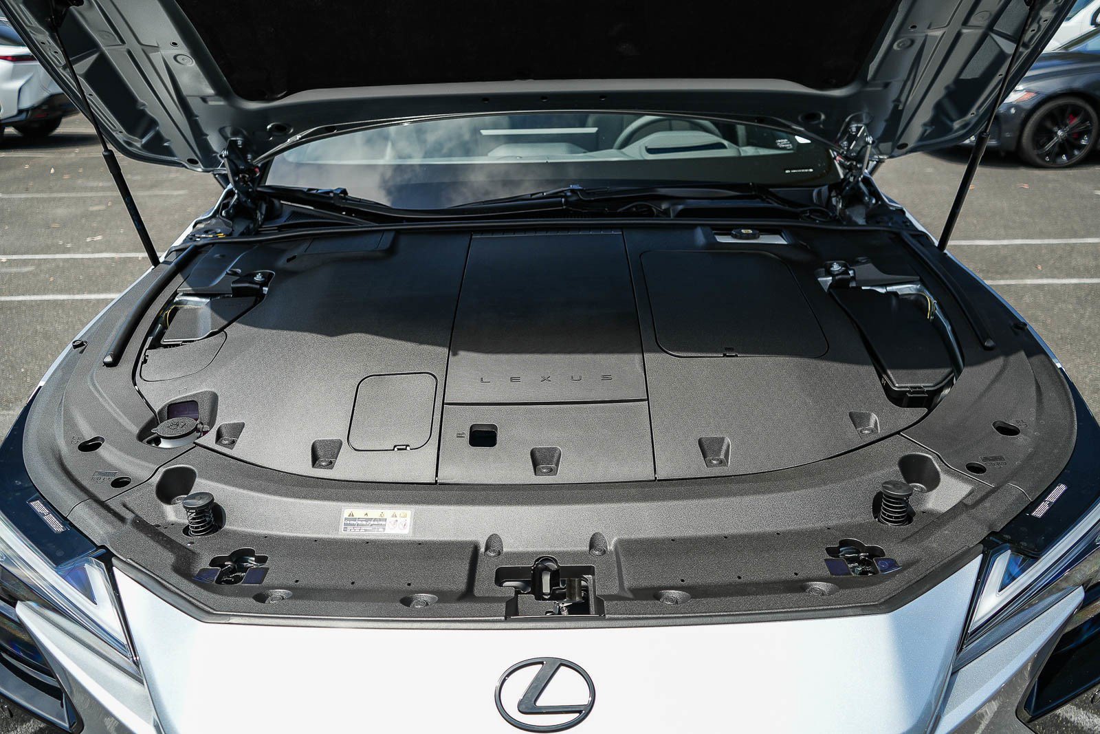 New 2026 Lexus ES 500e AWD/4WD image 26