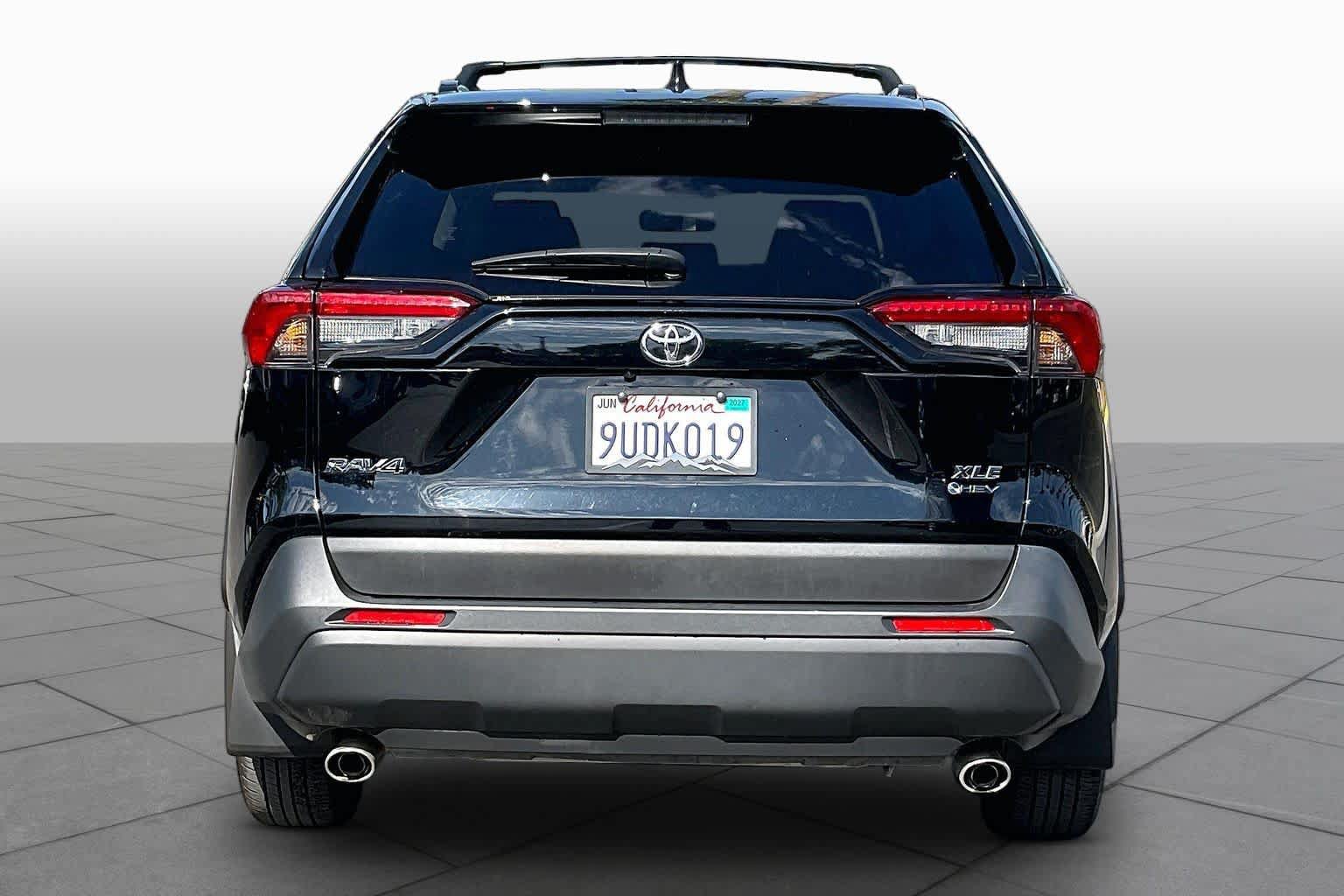 Certified 2025 Toyota RAV4 XLE AWD/4WD image 4