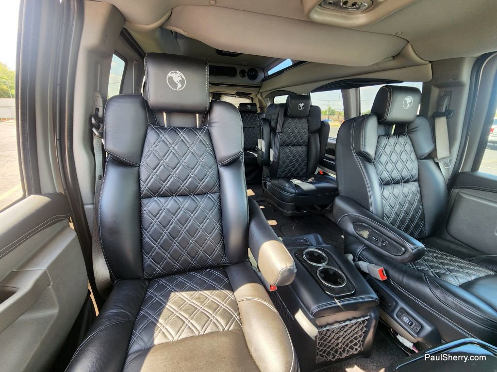 Used 2023 Chevrolet Express 2500 image 4