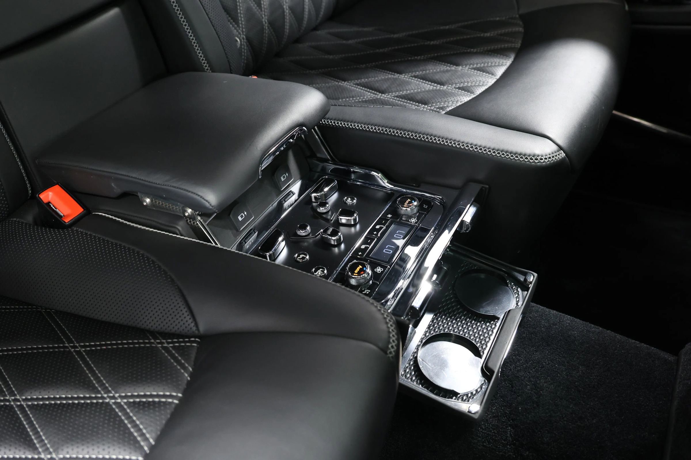 Used 2018 Bentley Mulsanne image 95