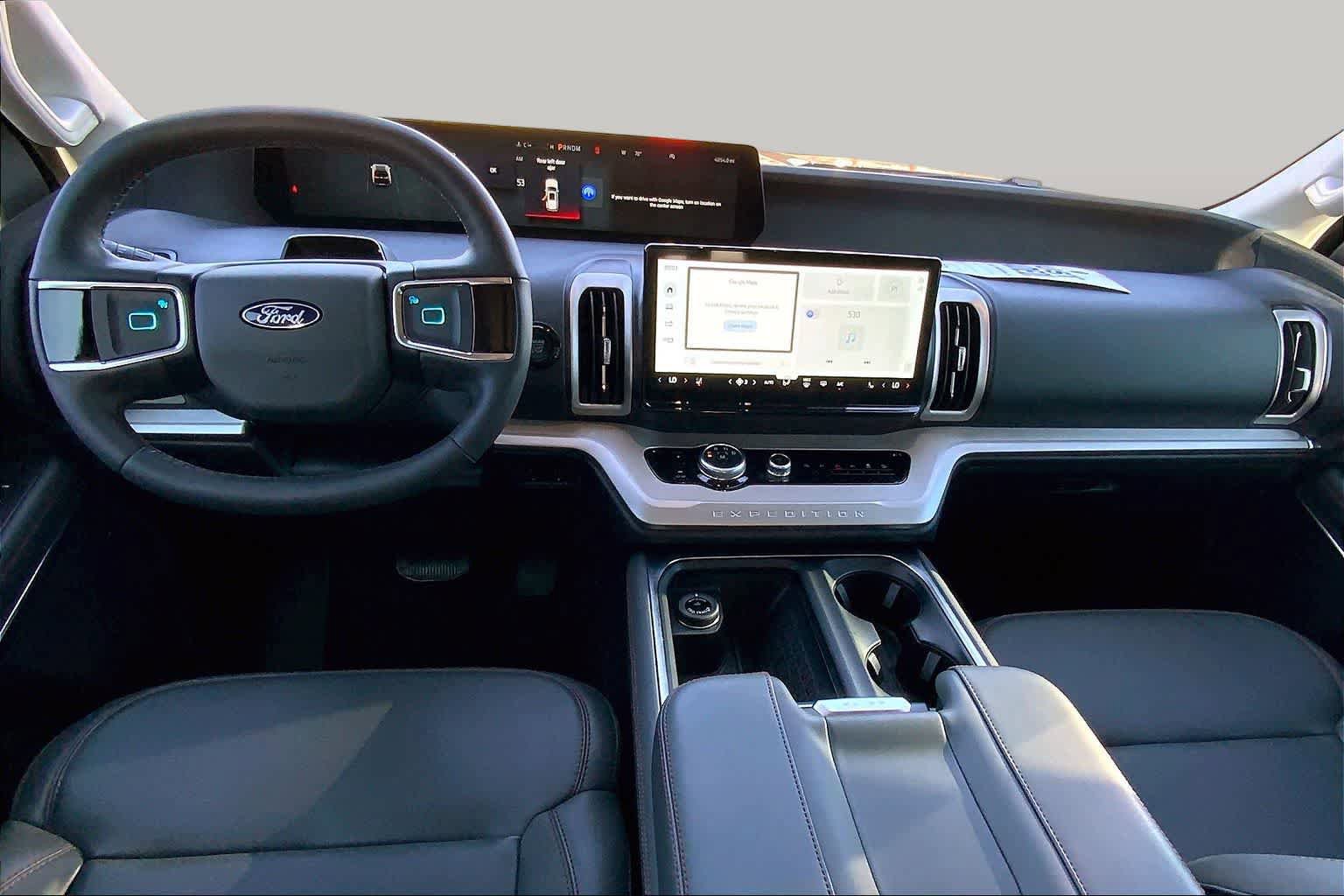 Used 2025 Ford Expedition Max Active AWD/4WD image 16