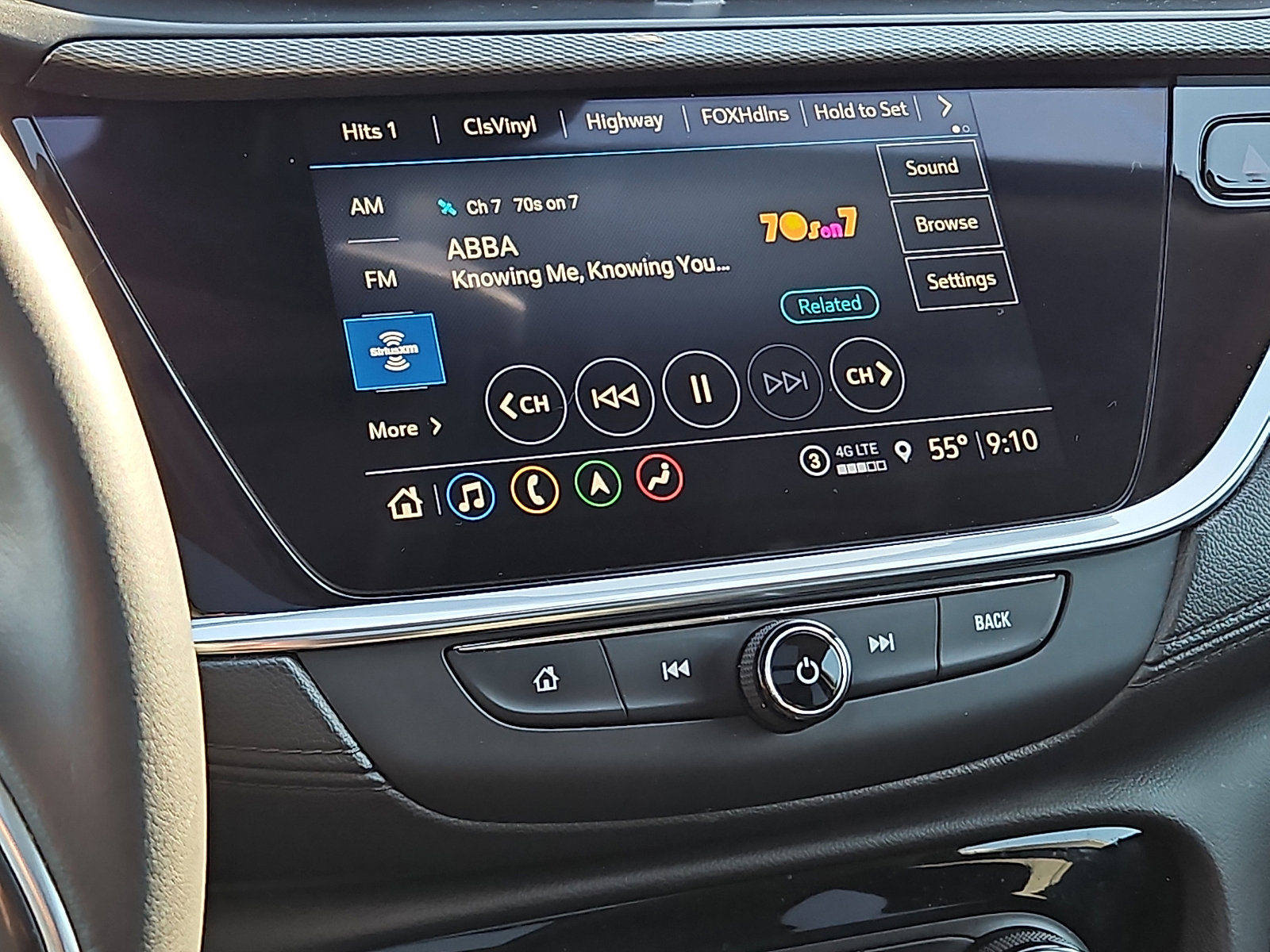 Certified 2021 Buick Encore GX Select w/ Advanced Technology Package image 18