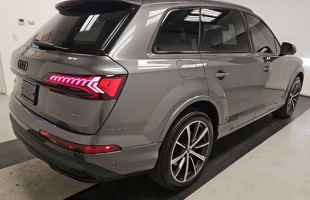 Used 2022 Audi Q7 3.0T Premium Plus AWD/4WD image 3