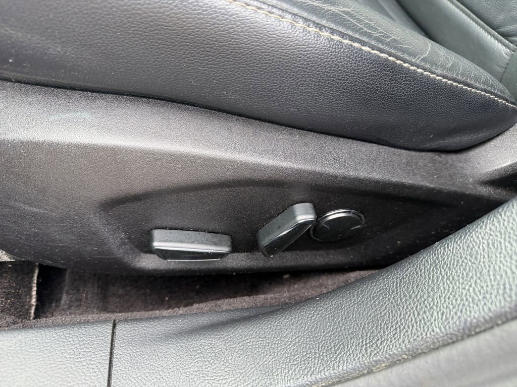 Used 2017 Ford Fusion SE w/ Fusion SE Technology Package image 13