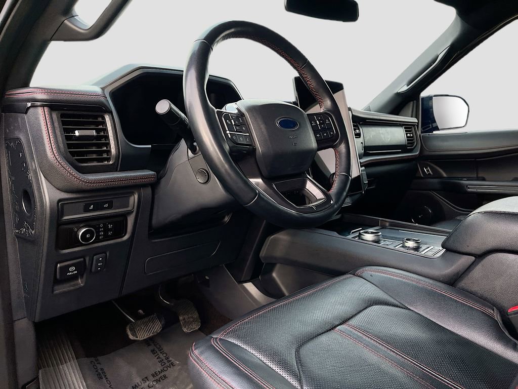 Used 2023 Ford Expedition Limited image 9