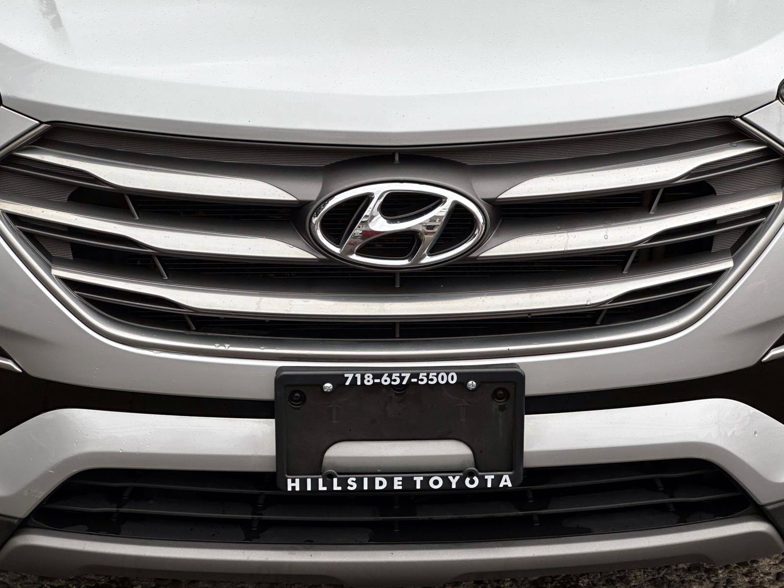 Used 2017 Hyundai Santa Fe Sport FWD image 9