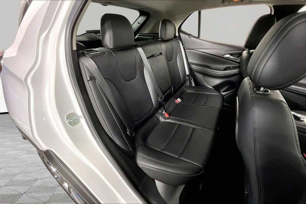 Certified 2022 Buick Encore GX Essence w/ Advanced Technology Package AWD/4WD image 24