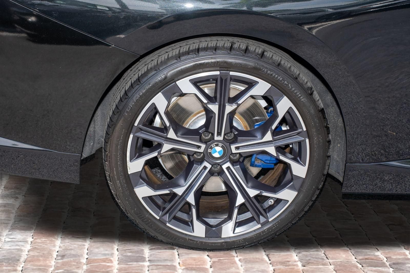 Used 2025 BMW M240i xDrive Coupe AWD/4WD image 37