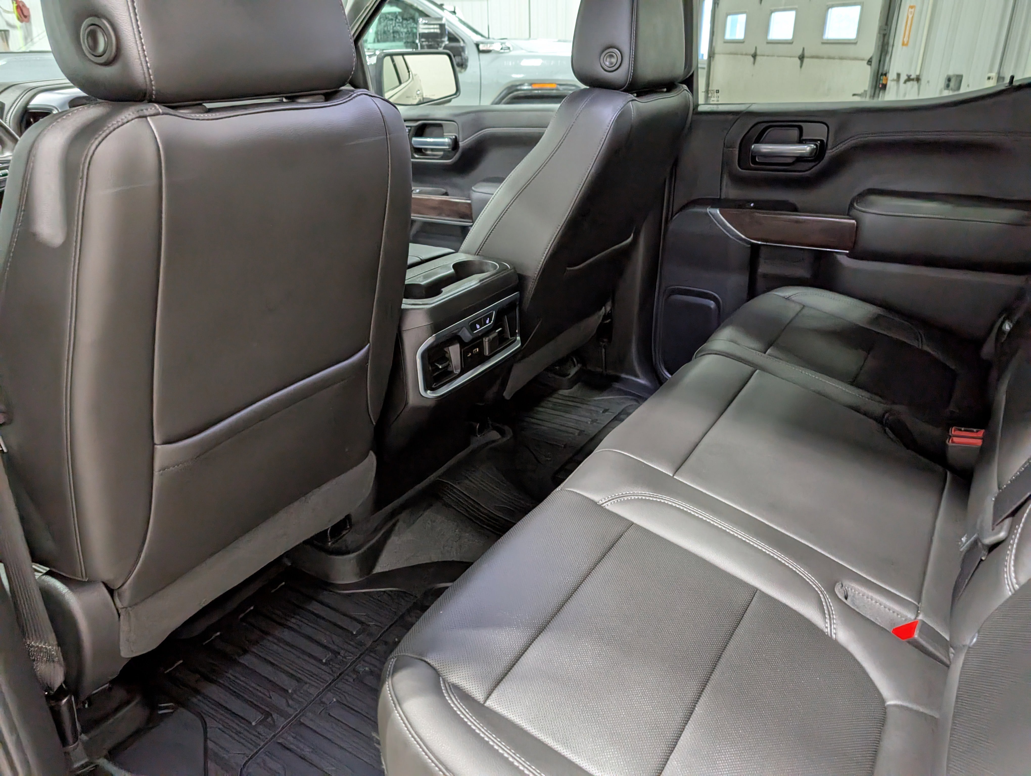 Used 2020 GMC Sierra 1500 SLT image 18