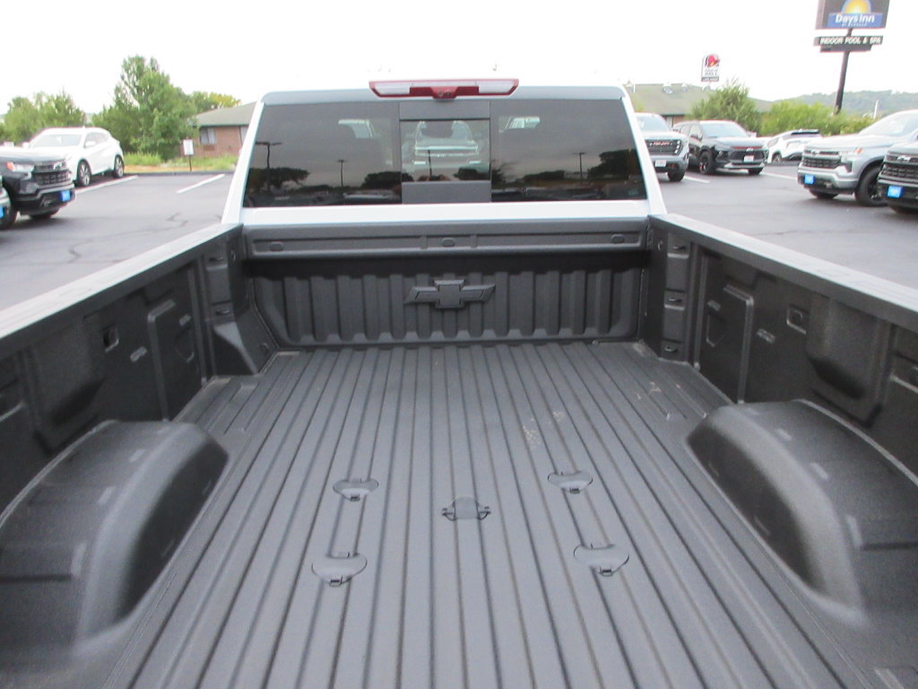 New 2026 Chevrolet Silverado 3500 High Country w/ High Country Premium Package AWD/4WD image 12