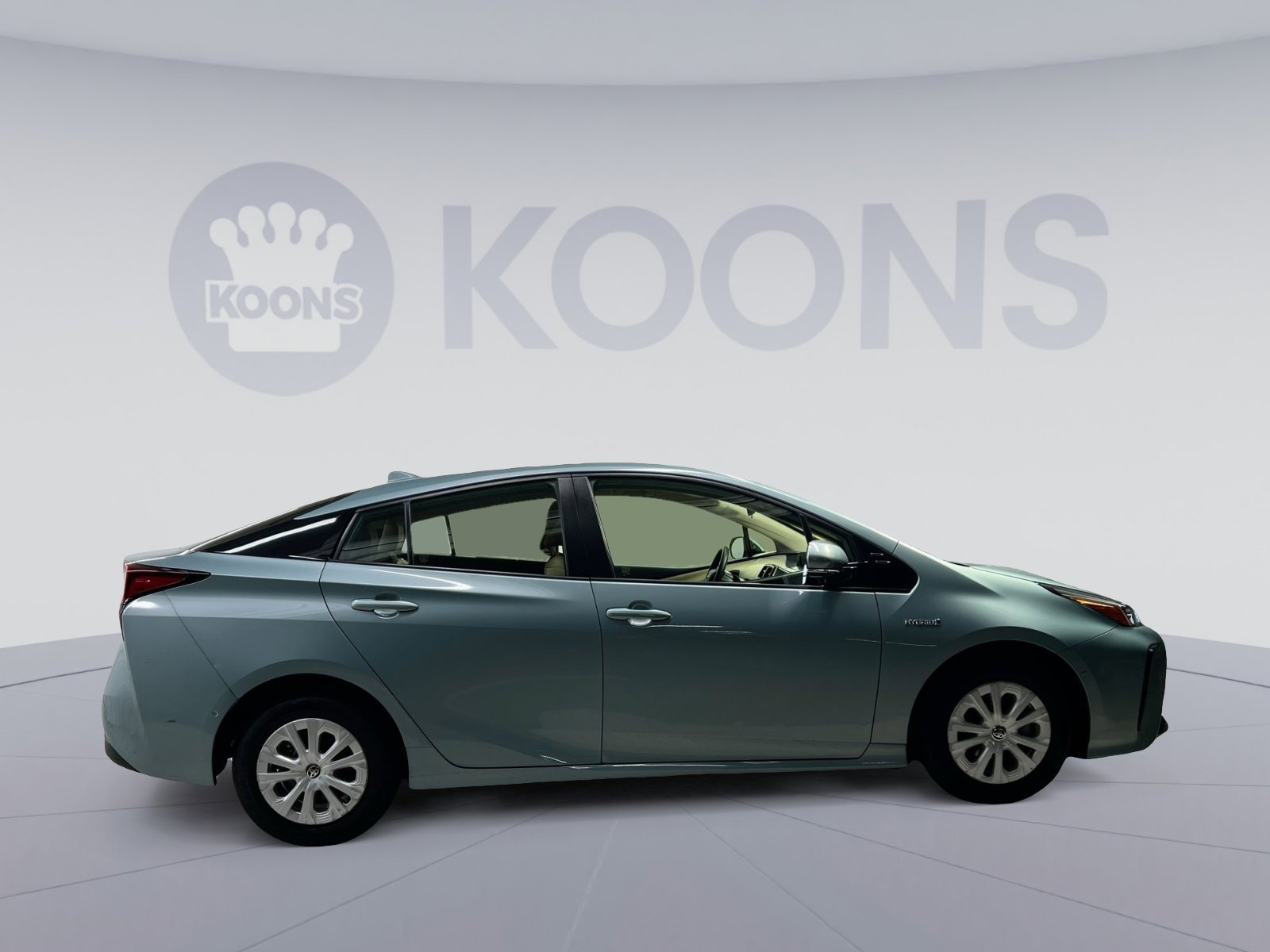 Used 2019 Toyota Prius LE image 13