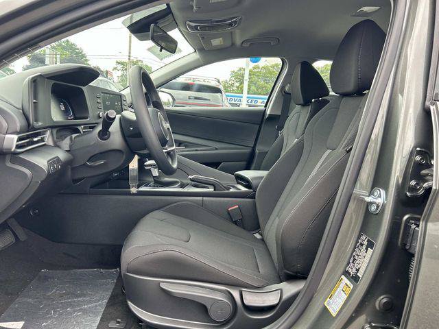 New 2026 Hyundai Elantra SE FWD image 7