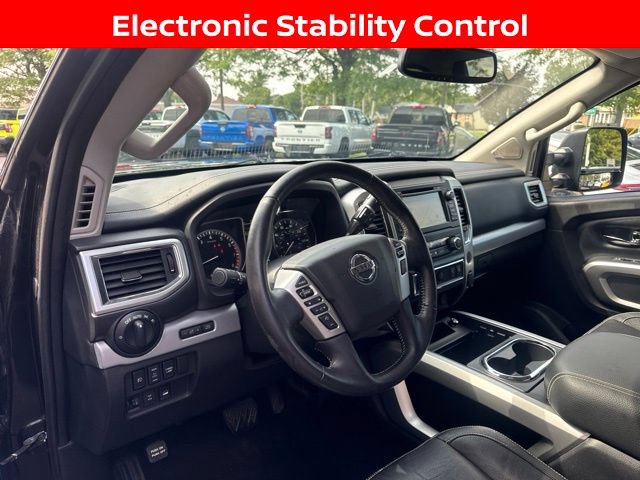 Used 2018 Nissan Titan PRO-4X AWD/4WD image 9