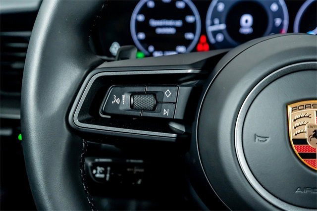 Used 2025 Porsche 911 Carrera image 40