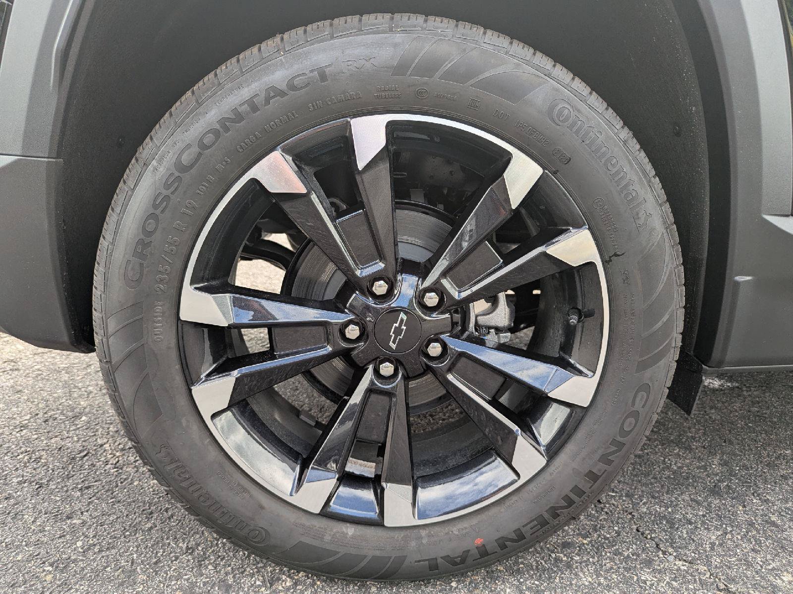 New 2027 Chevrolet Equinox RS w/ Safety and Technology Package AWD/4WD image 36