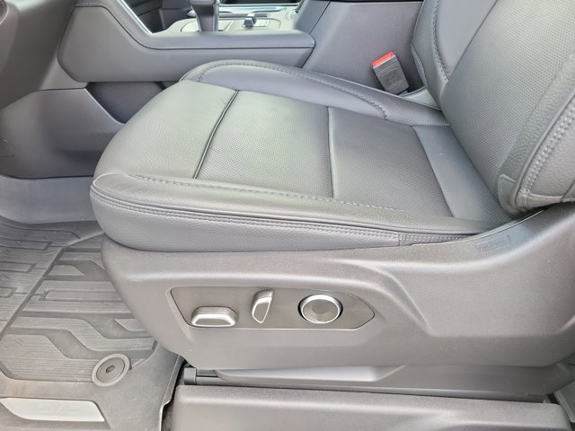 Used 2025 GMC Sierra 1500 Denali w/ Denali Reserve Package AWD/4WD image 14