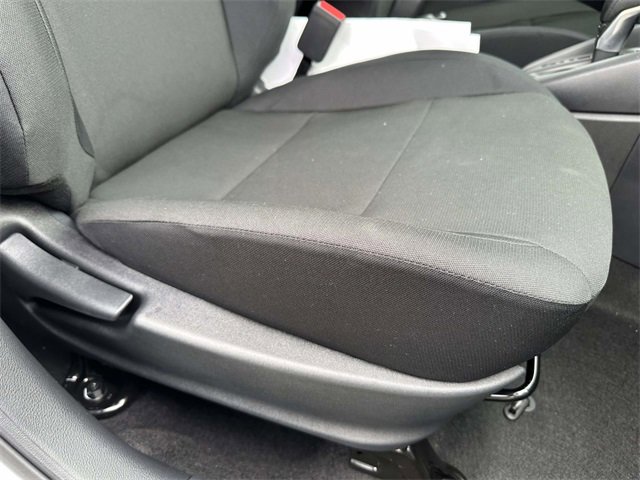 New 2025 Nissan Kicks Play S image 9