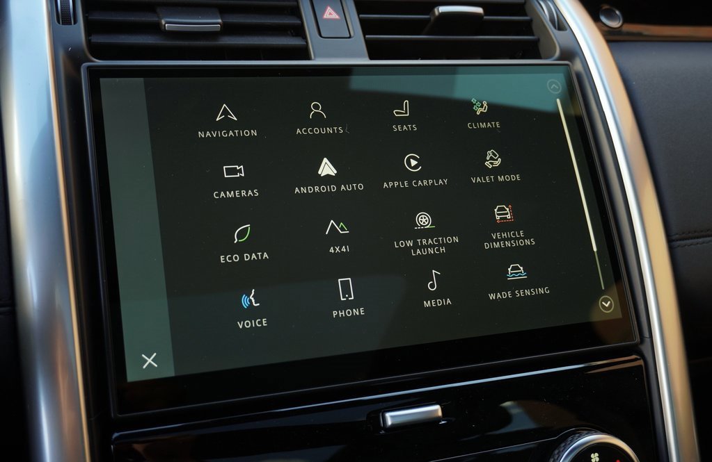 New 2025 Land Rover Discovery S image 20