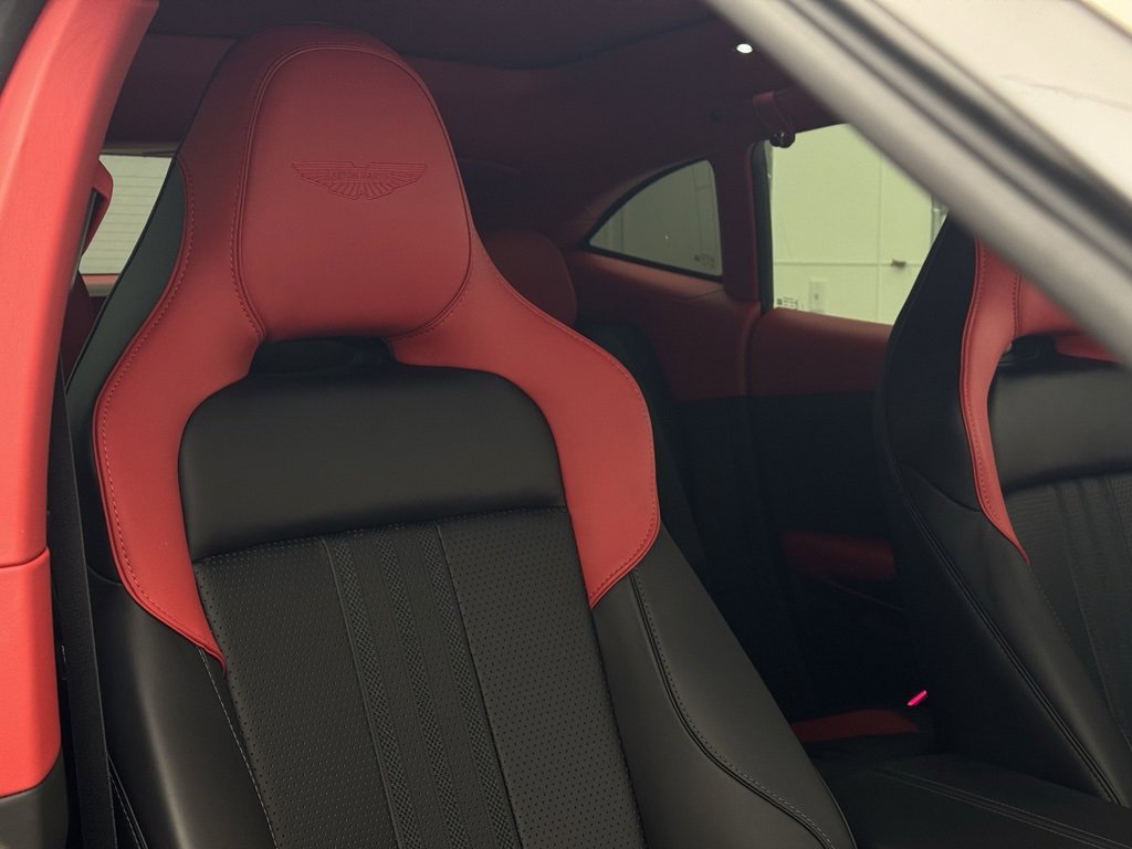 Used 2025 Aston Martin DBX 707 image 64