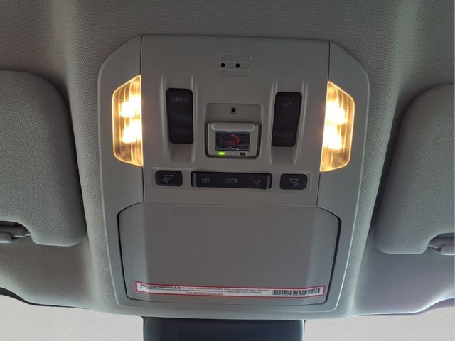 Used 2023 Toyota Highlander XLE image 20