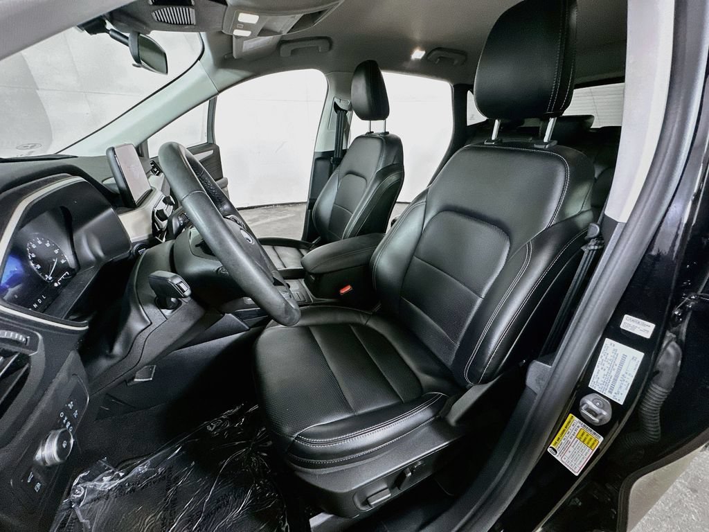 Used 2022 Ford Escape SEL FWD image 14