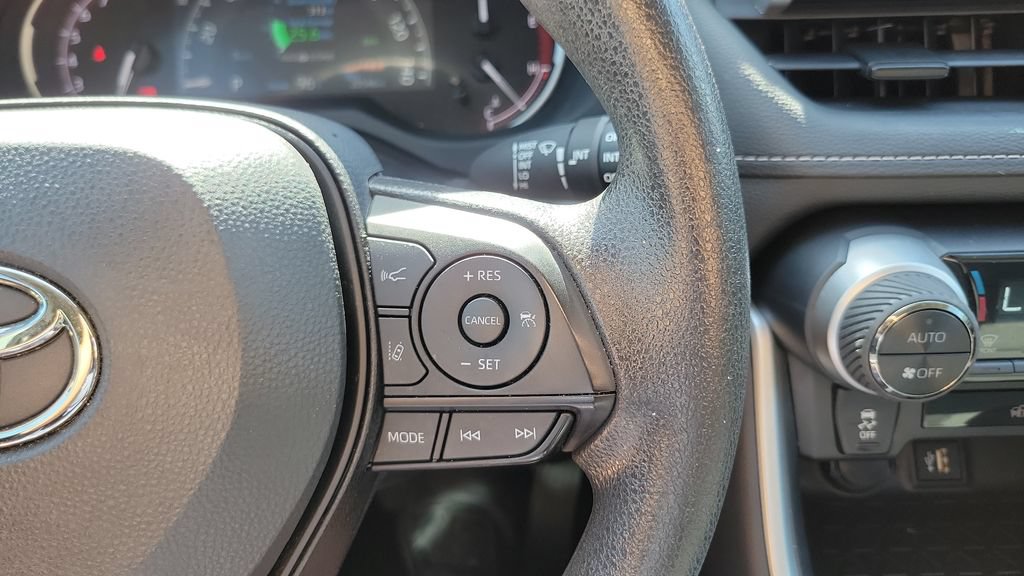 Certified 2024 Toyota RAV4 XLE w/ Convenience Package FWD image 22