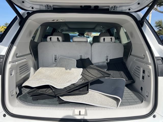 Used 2025 Buick Enclave Avenir image 17